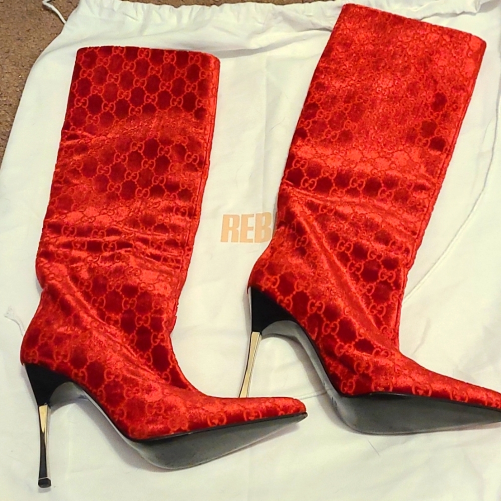 Authentic Gucci hot Red 🔥 boots